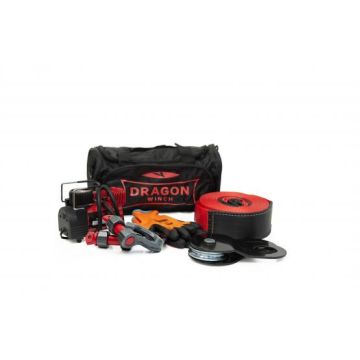 Tas voor off-road accessoires bestaand uit: kleine compressor, boomband 9m, 2x harpsluiting 6 ton 7/8", klapblok / katrol 8 ton en handschoenen